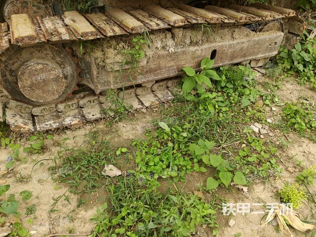 單側(cè)履帶整體（整機(jī)外觀）