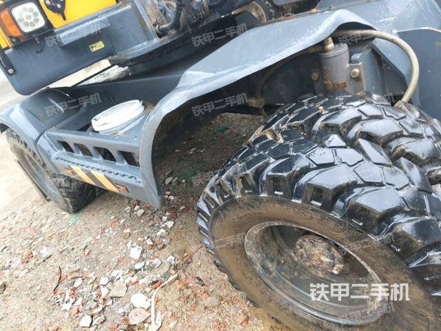 左側履帶整體?（行走機構）