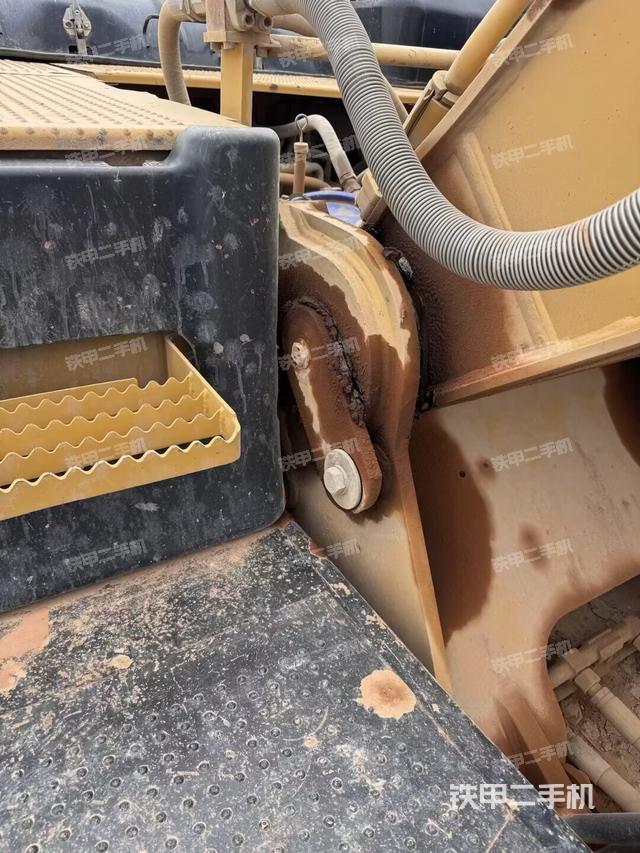 大臂根部?斜視（工作和回轉(zhuǎn)裝置）