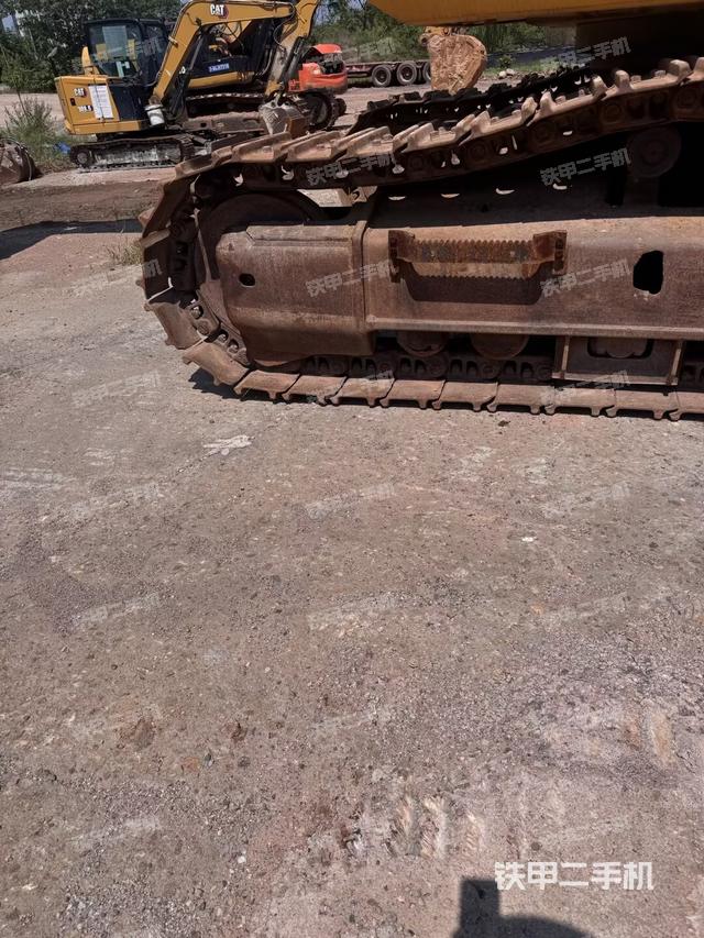 右側履帶整體（行走機構）