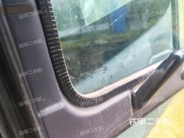 駕駛室左后45度（駕駛室部分）