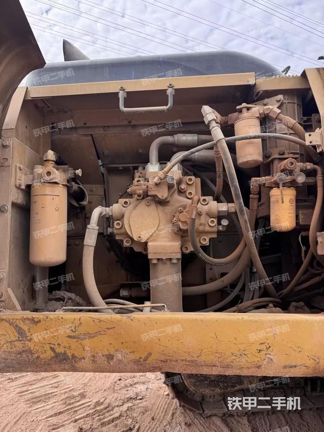 液壓泵斜45?左（大件艙室）