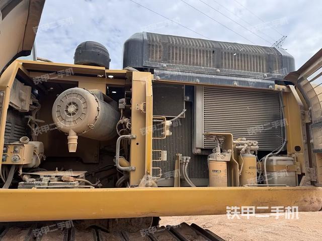 散熱器正面（大件艙室）