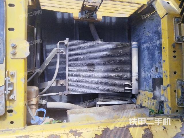 散熱器正面（大件艙室）