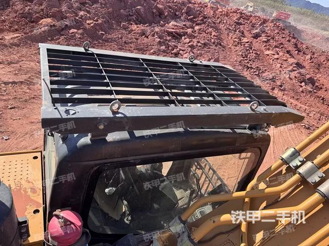 駕駛室頂部俯視（上車部件）