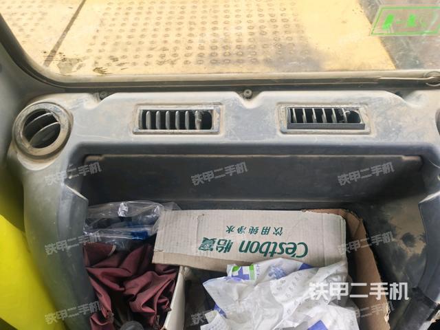 驾驶室左前45度（驾驶室部分）