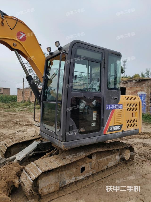 驾驶室整体（整机外观）