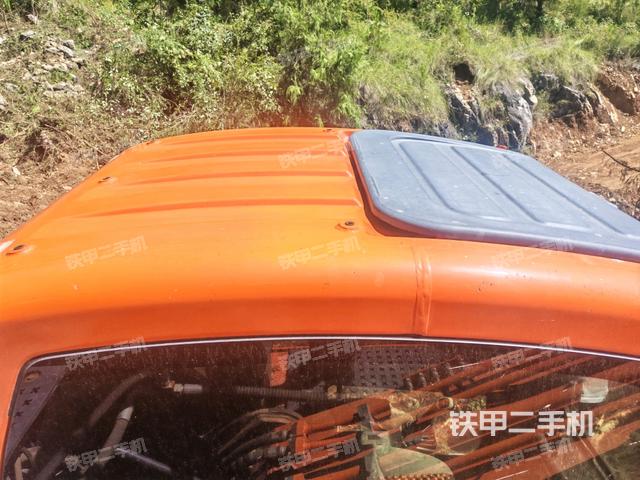 駕駛室頂部俯視（上車部件）