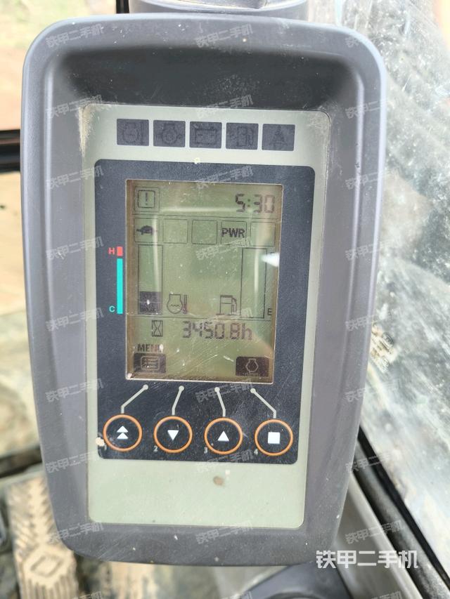 ?駕駛室正側(cè)（駕駛室部分）