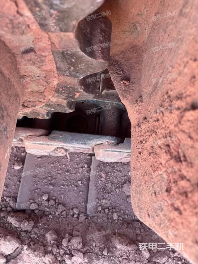 左托鏈輪和鏈筋（行走機(jī)構(gòu)）