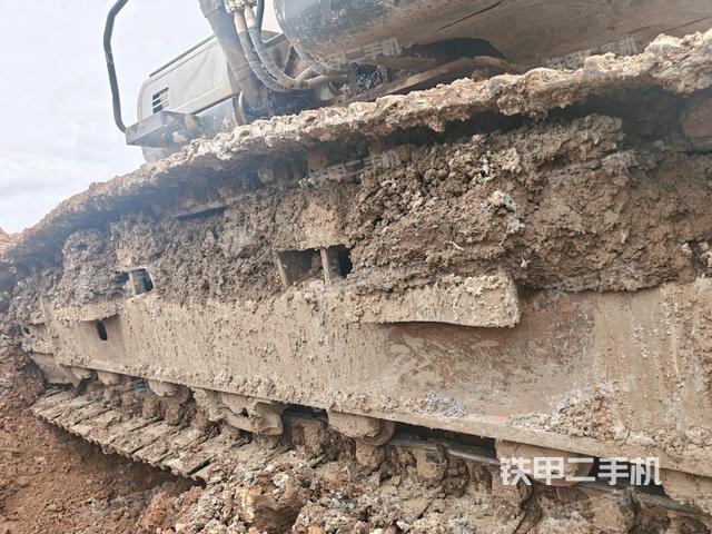 右侧履带整体（行走机构）