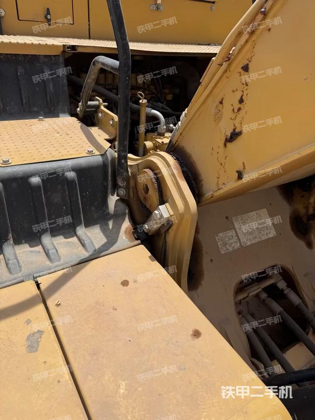 大臂根部 斜视（工作和回转装置）