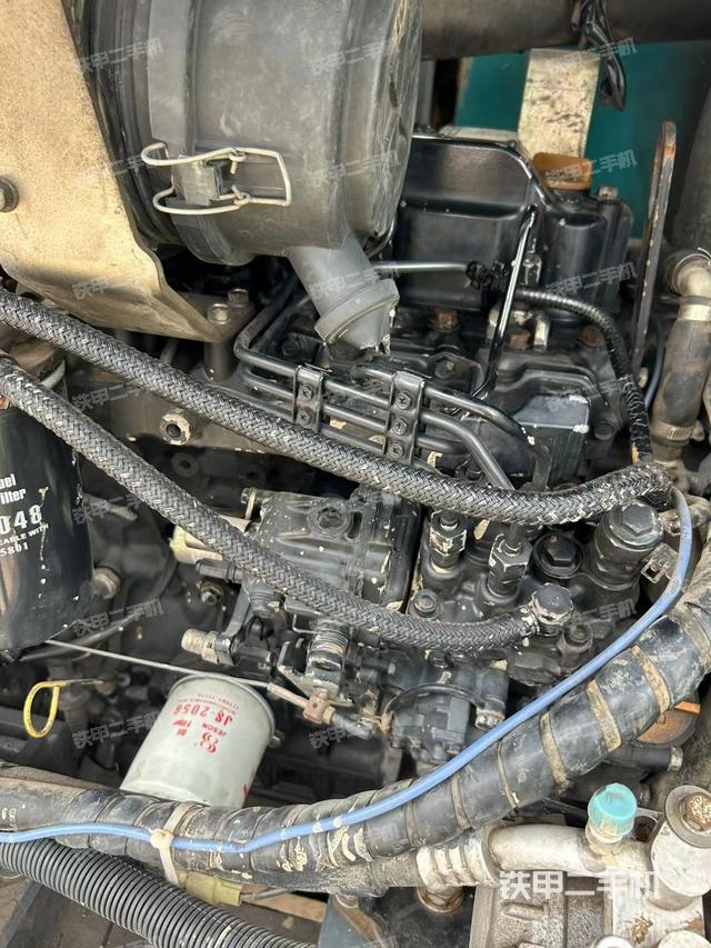 發(fā)動(dòng)機(jī)整體俯視（整機(jī)外觀）