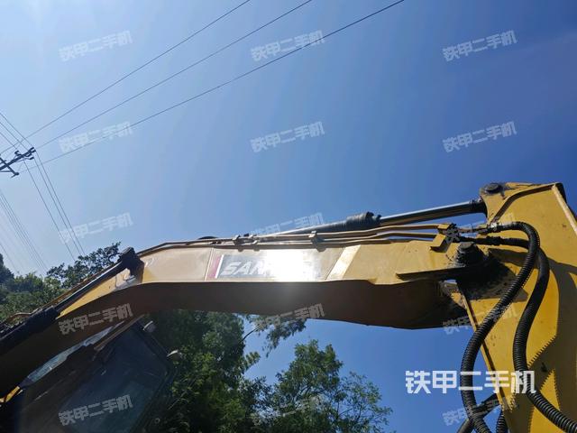 大臂整体 右侧（工作和回转装置）