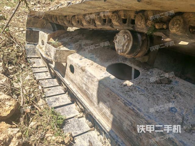 左側(cè)行走馬達(dá)蓋板（行走機(jī)構(gòu)）