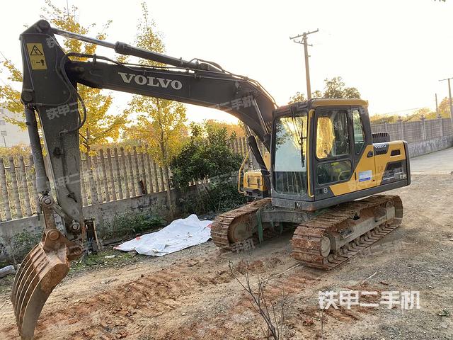 沃尔沃EC120D挖掘机