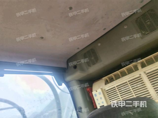 右側(cè)玻璃角標(biāo)（駕駛室部分）