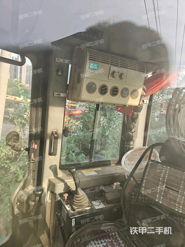 小时表（推土机驾驶室）