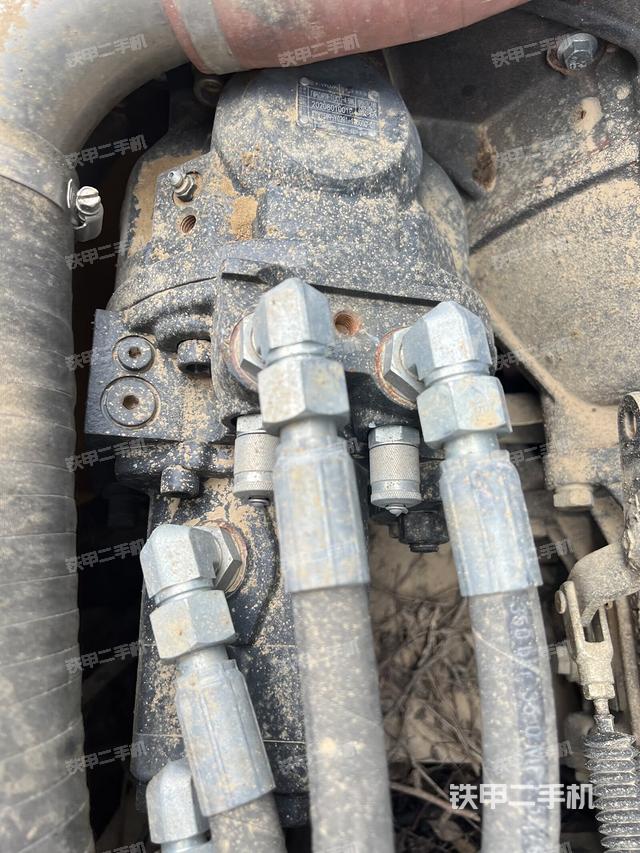 液壓泵室（大件艙室）