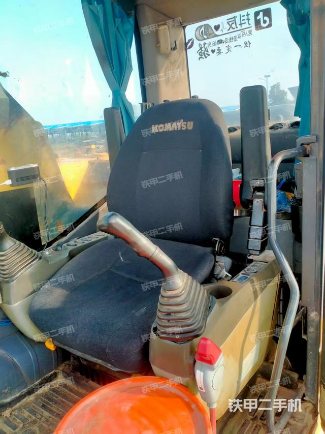 驾驶室整体（整机外观）