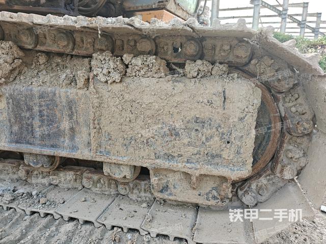 左驅(qū)動(dòng)輪（行走機(jī)構(gòu)）