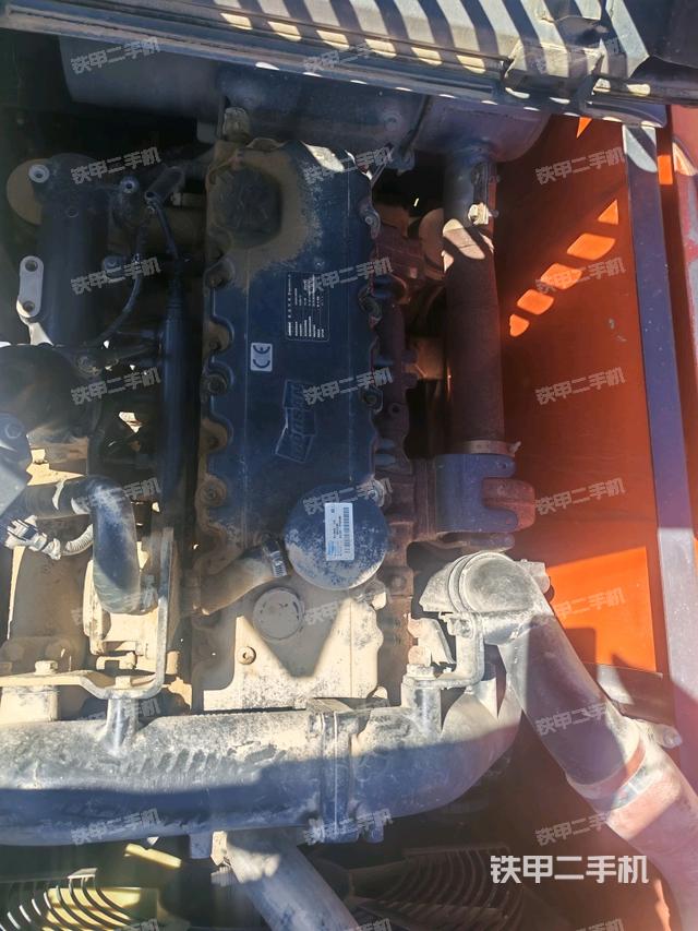 發(fā)動(dòng)機(jī)室（上車部件）