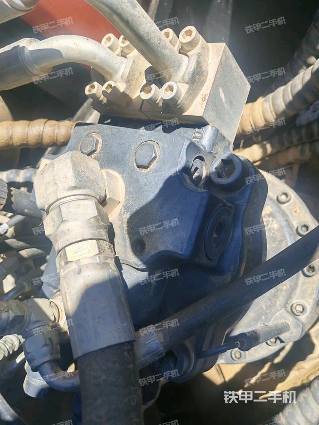 回轉(zhuǎn)馬達(dá)（上車部件）