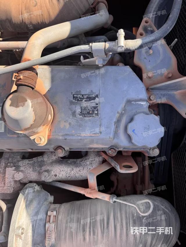 氣門室蓋螺絲特寫（上車部件）