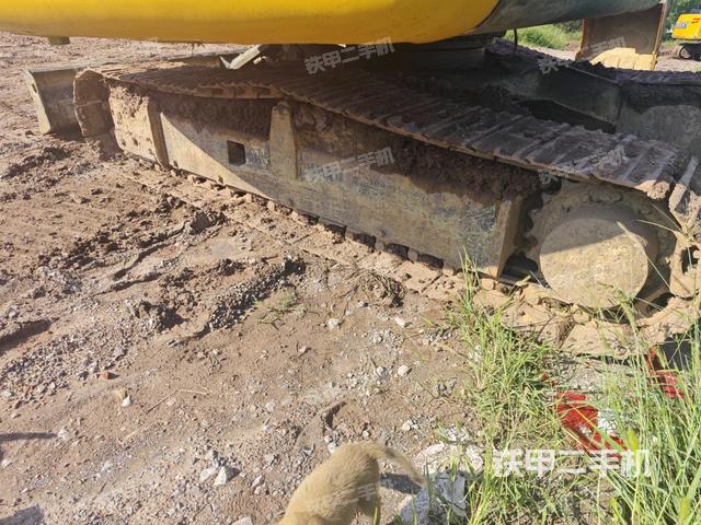 右側(cè)履帶整體?（行走機(jī)構(gòu)）