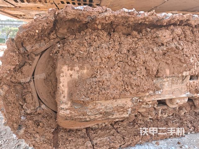 左側(cè)行走馬達(dá)蓋板（行走機(jī)構(gòu)）