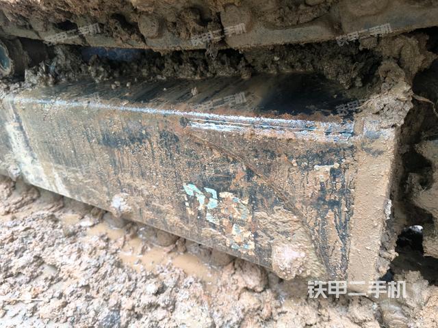 右側(cè)履帶整體?（行走機(jī)構(gòu)）