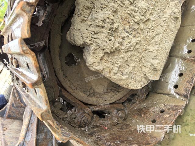 右導(dǎo)向輪（行走機(jī)構(gòu)）