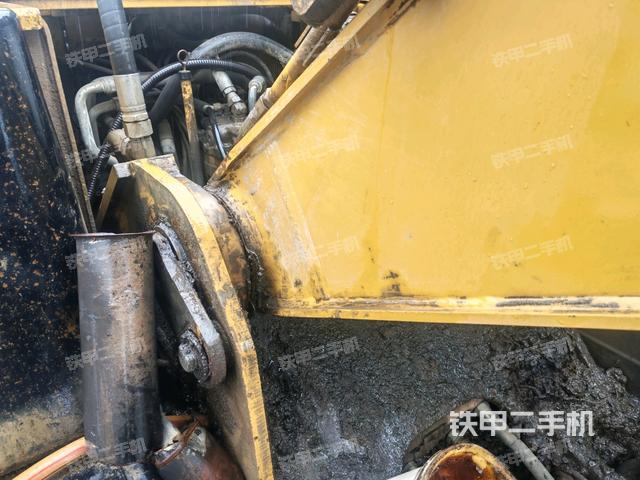 大臂根部 斜视（工作和回转装置）