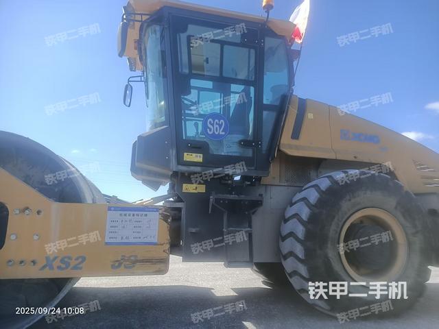 整机左侧（设备外观及核心部件）