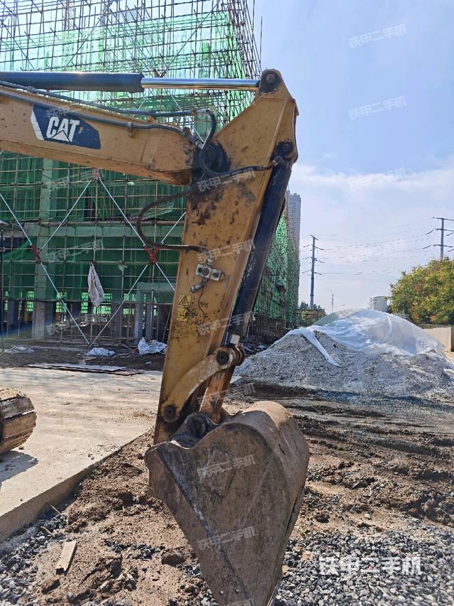 小臂整體右前（工作和回轉(zhuǎn)裝置）