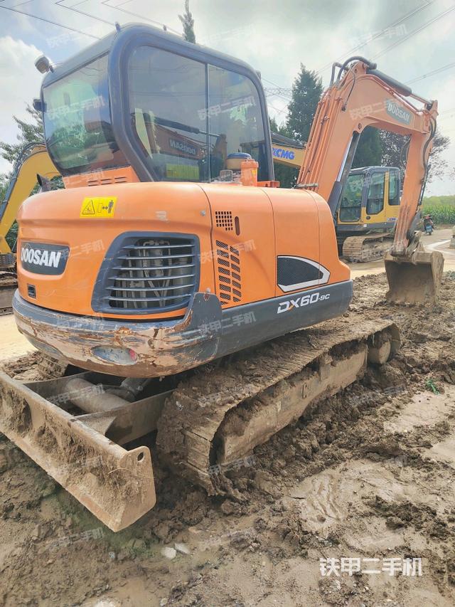 整机右后45°（整机外观）