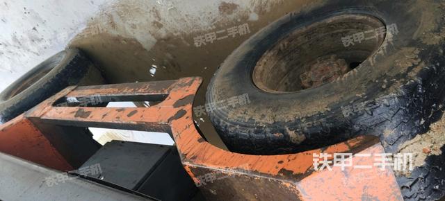 單側履帶整體（整機外觀）