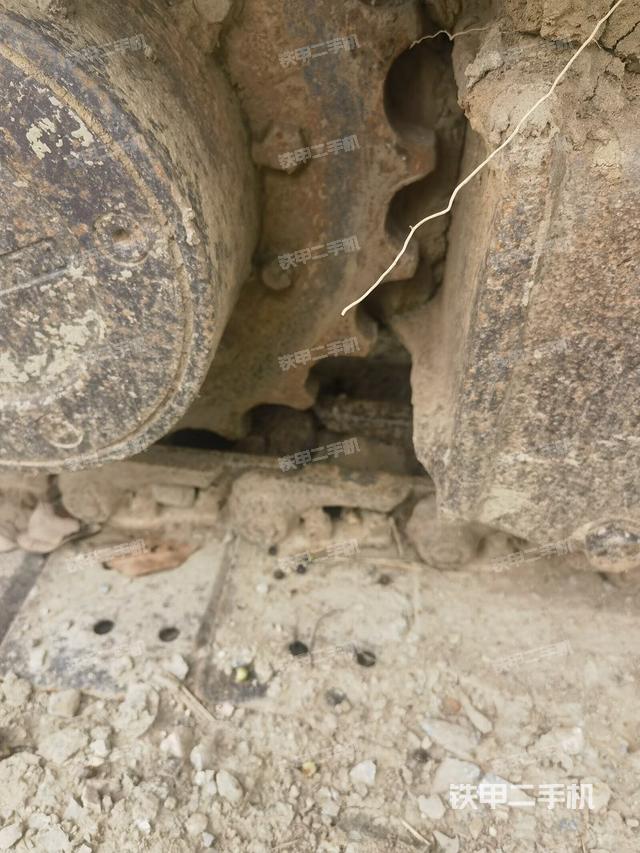 單側(cè)履帶整體（整機(jī)外觀）