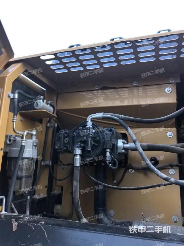 液压泵室（大件舱室）