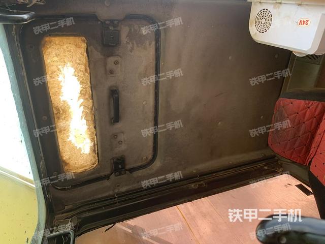 驾驶室顶部（整机外观）