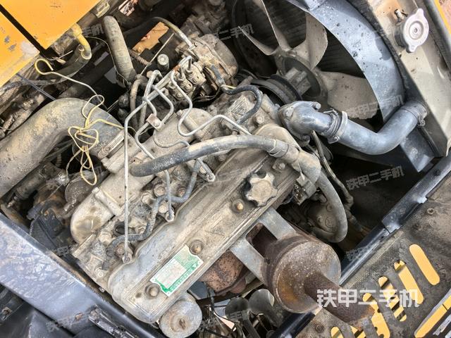 发动机室（上车部件）