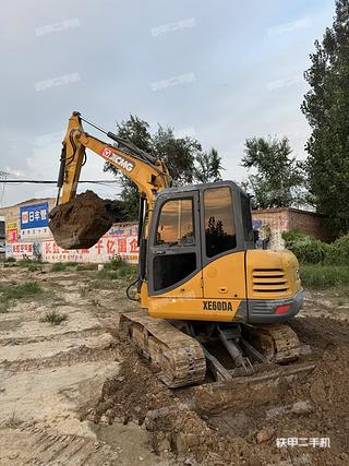 徐工XE60DA挖掘机实拍图片