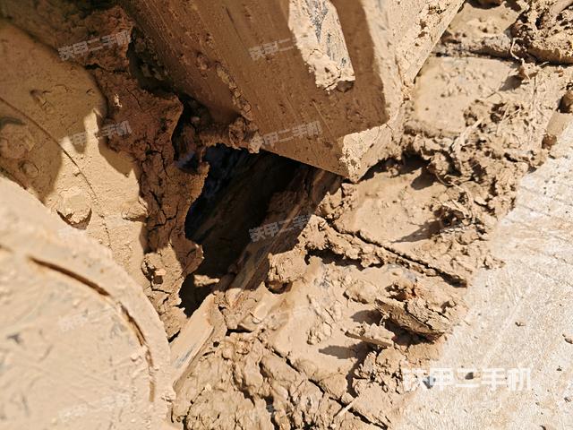 左導(dǎo)向輪（行走機(jī)構(gòu)）