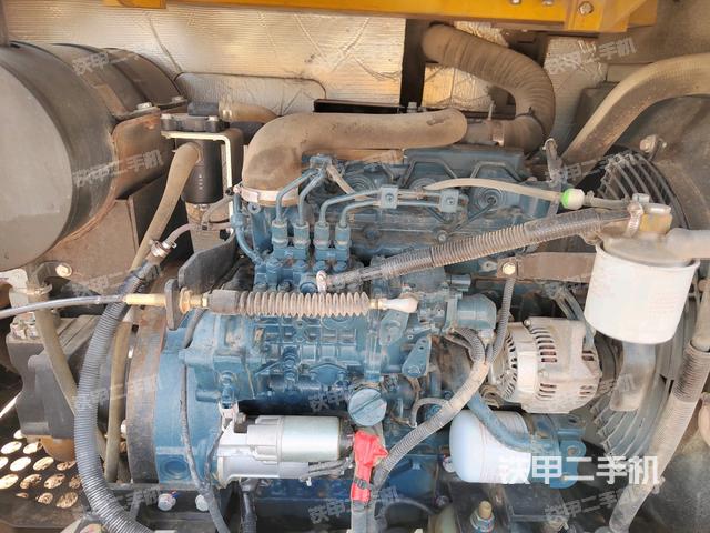 发动机整体俯视（整机外观）