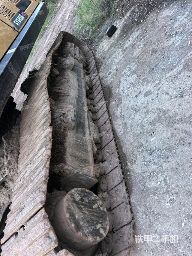 右側(cè)行走馬達蓋板（行走機構(gòu)）