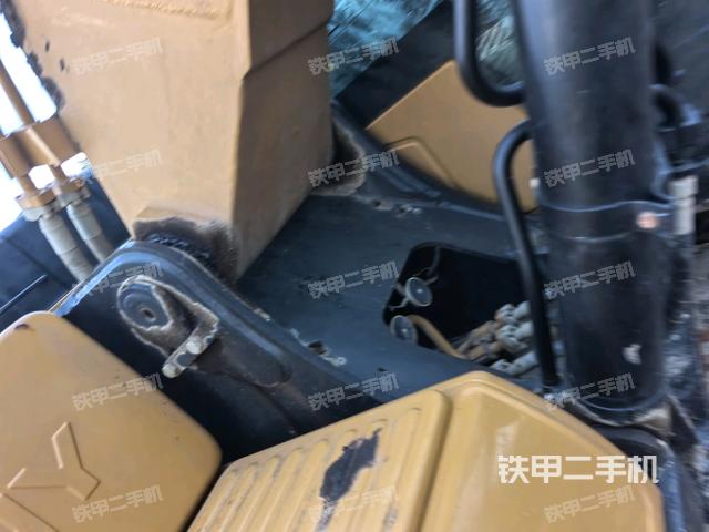 大臂根部 斜视（工作和回转装置）