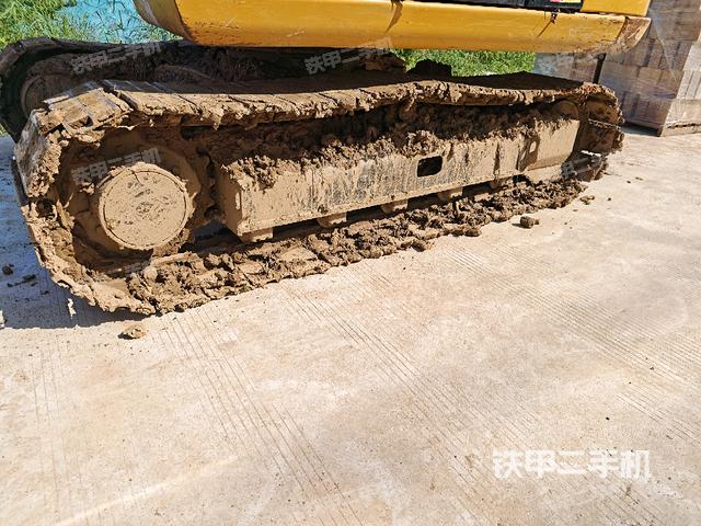 左側(cè)履帶整體?（行走機(jī)構(gòu)）