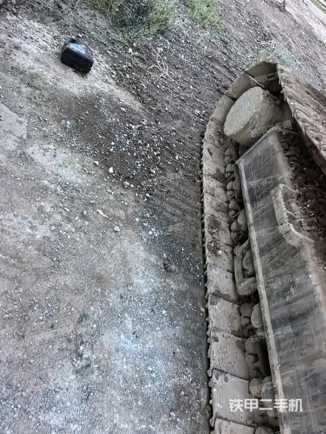 左侧履带整体 （行走机构）