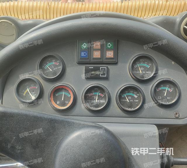 驾驶室操作台（整机外观及大件）