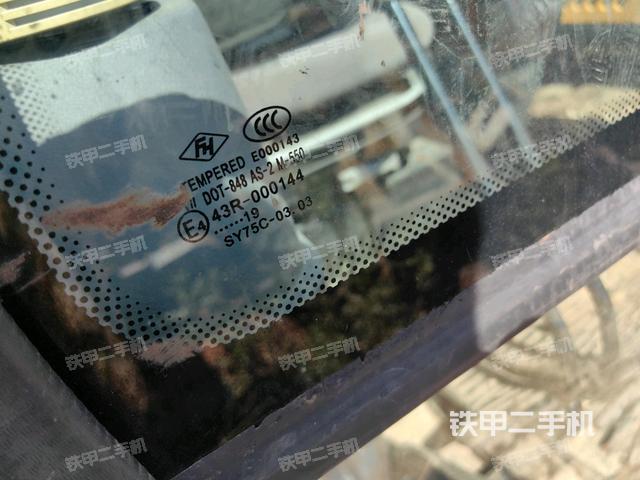 后窗玻璃角标（驾驶室部分）